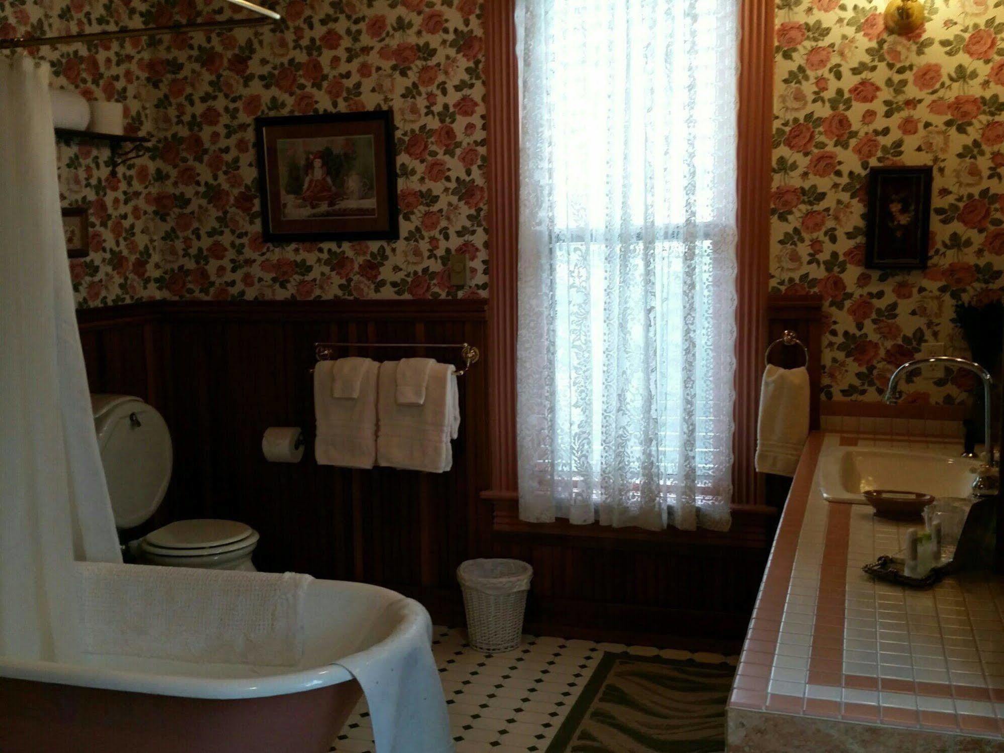 Geiger Victorian Bed And Breakfast Tacoma Exteriör bild