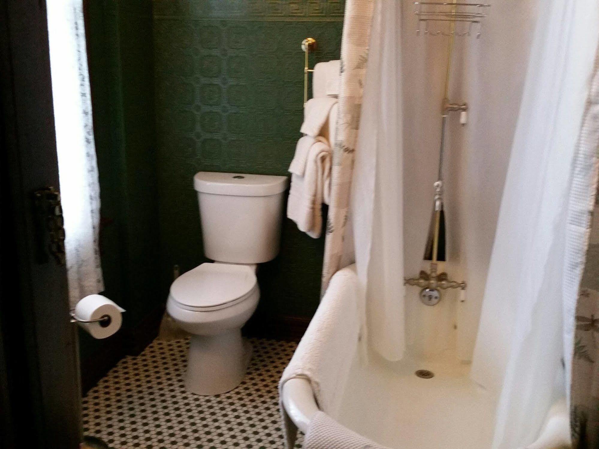 Geiger Victorian Bed And Breakfast Tacoma Exteriör bild